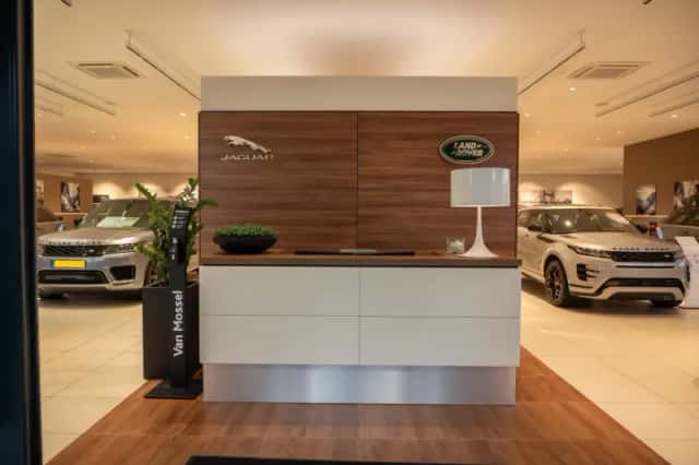 Land Rover Defender (2026) thumbnail 5