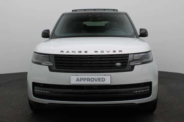 Land Rover Range Rover (2024) thumbnail 4