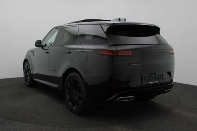 Land Rover Range Rover Sport (2026) thumbnail 2