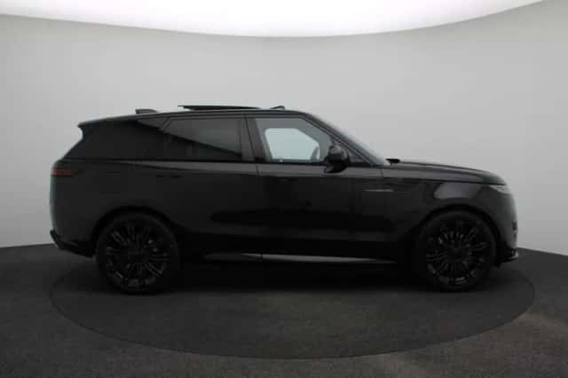 Land Rover Range Rover Sport (2026) thumbnail 6