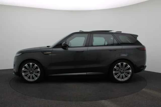 Land Rover Range Rover Sport (2023) thumbnail 4
