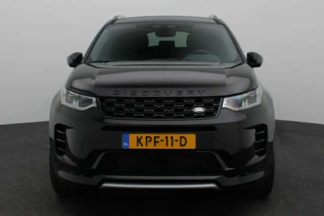 Land Rover Discovery Sport (2026) thumbnail 3