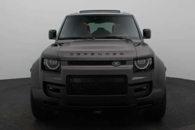 Land Rover Defender (2026) thumbnail 3