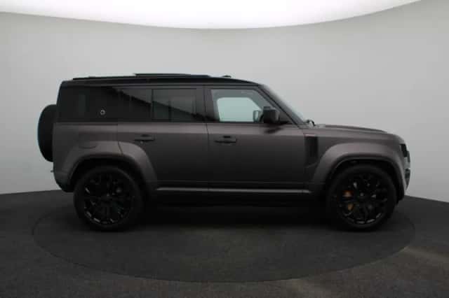 Land Rover Defender (2026) thumbnail 6