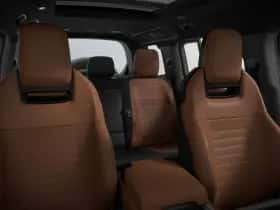 Land Rover Defender thumbnail 7