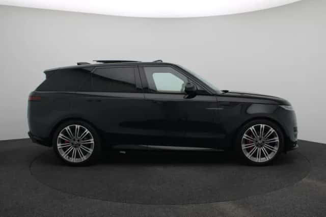 Land Rover Range Rover Sport (2026) thumbnail 6