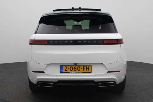 Land Rover Range Rover Sport (2024) thumbnail 5