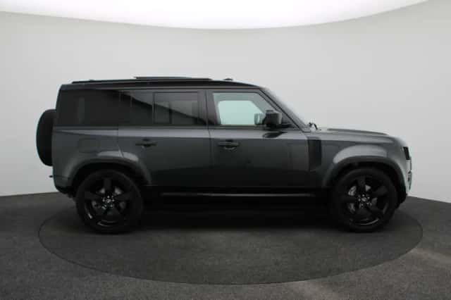 Land Rover Defender (2025) thumbnail 6