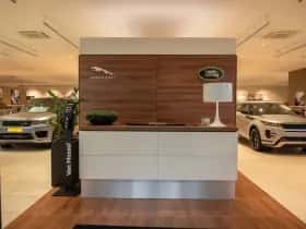 Land Rover Defender thumbnail 51