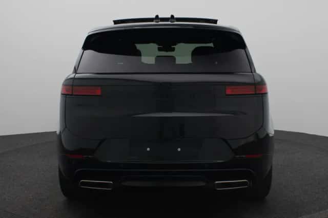 Land Rover Range Rover Sport (2026) thumbnail 5