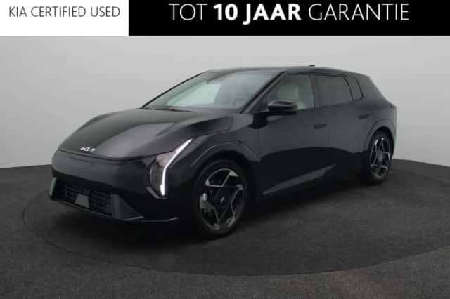 Kia EV4 (2026) thumbnail 1