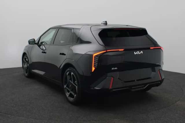 Kia EV4 (2026) thumbnail 4