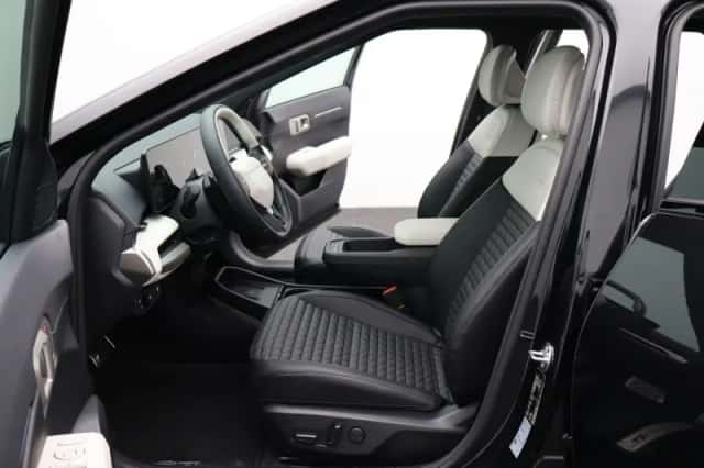 Kia EV4 (2026) thumbnail 6