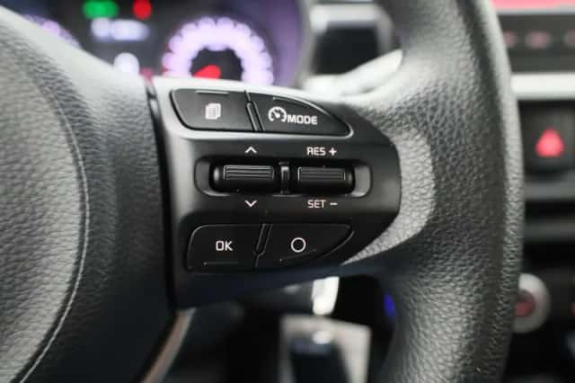 Kia Picanto (2021) thumbnail 18