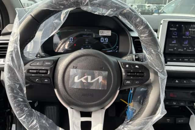 Kia Stonic (2026) thumbnail 3
