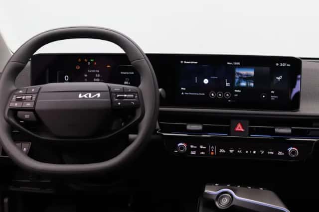 Kia EV6 (2025) thumbnail 8