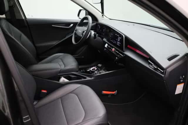 Kia Niro EV (2025) thumbnail 5