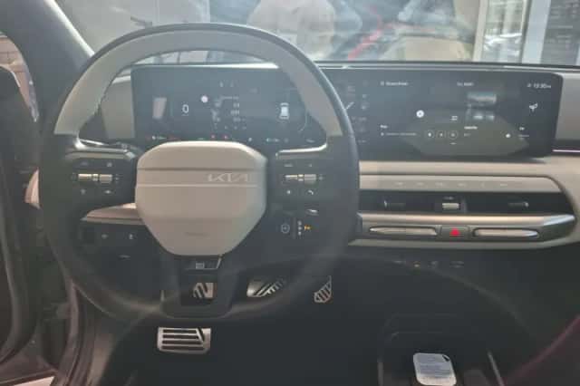 Kia EV4 (2026) thumbnail 6