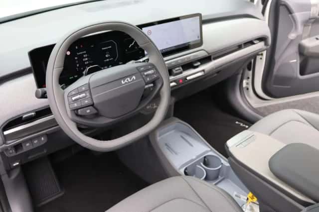 Kia EV3 (2025) thumbnail 4