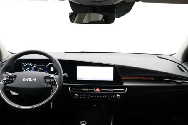 Kia Niro EV (2023) thumbnail 32