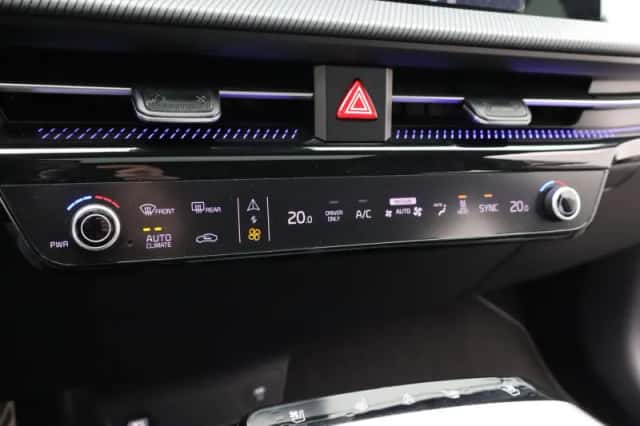 Kia EV6 (2021) thumbnail 14