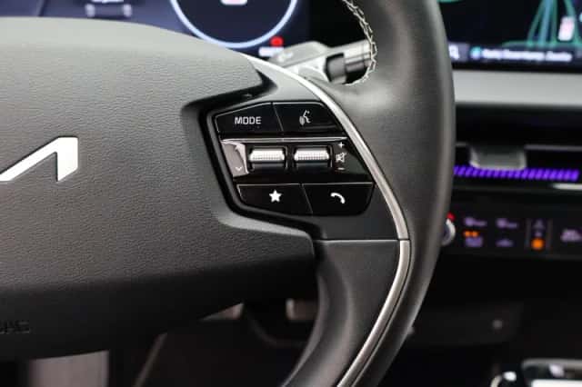 Kia EV6 (2021) thumbnail 24