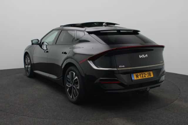 Kia EV6 (2021) thumbnail 4