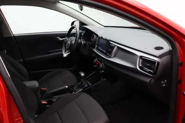 Kia Rio (2020) thumbnail 7