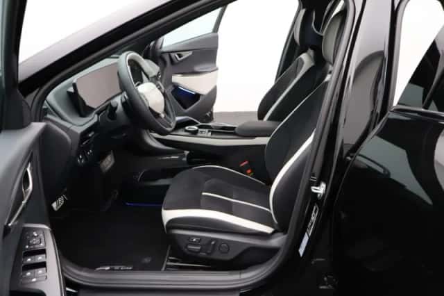 Kia EV6 (2025) thumbnail 6