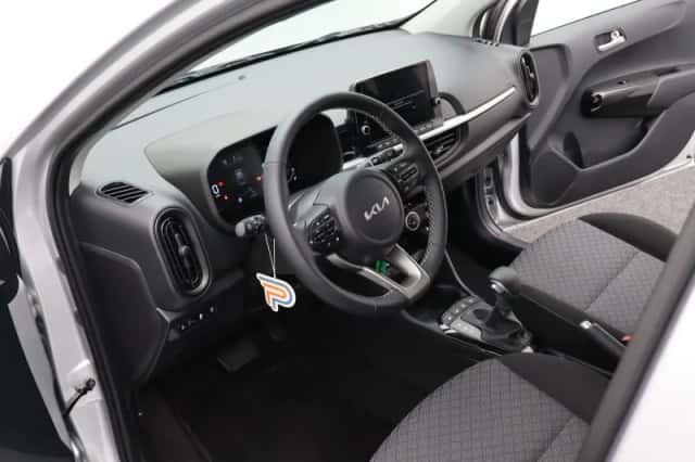 Kia Picanto (2025) thumbnail 5