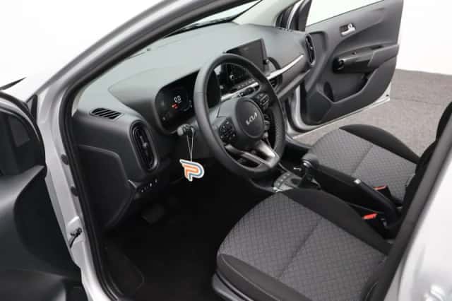 Kia Picanto (2025) thumbnail 6