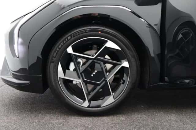Kia EV4 (2026) thumbnail 16