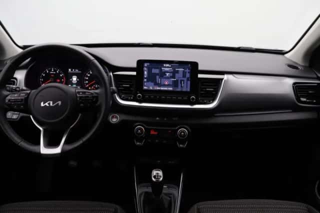 Kia Stonic (2022) thumbnail 7