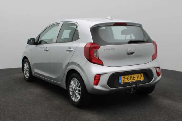 Kia Picanto (2024) thumbnail 4