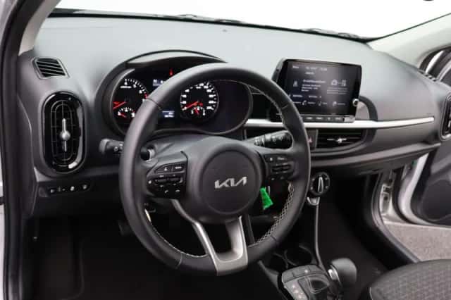 Kia Picanto (2024) thumbnail 5