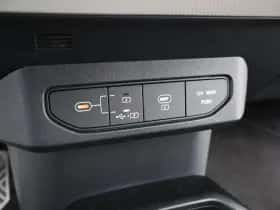 Kia EV4 thumbnail 15