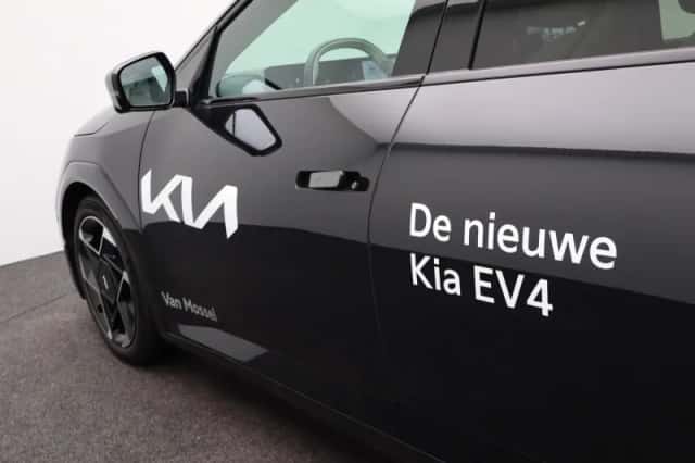 Kia EV4 (2025) thumbnail 30