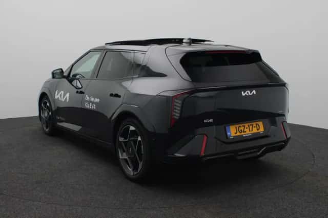 Kia EV4 (2025) thumbnail 4