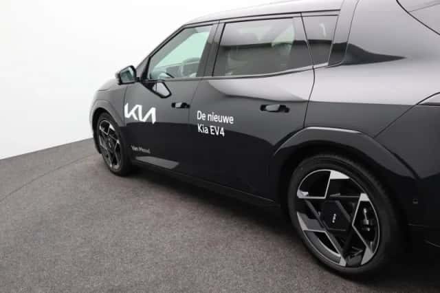 Kia EV4 (2025) thumbnail 31