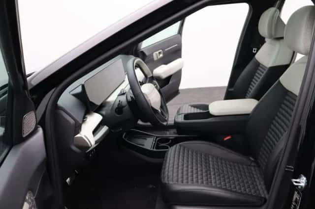 Kia EV4 (2025) thumbnail 6