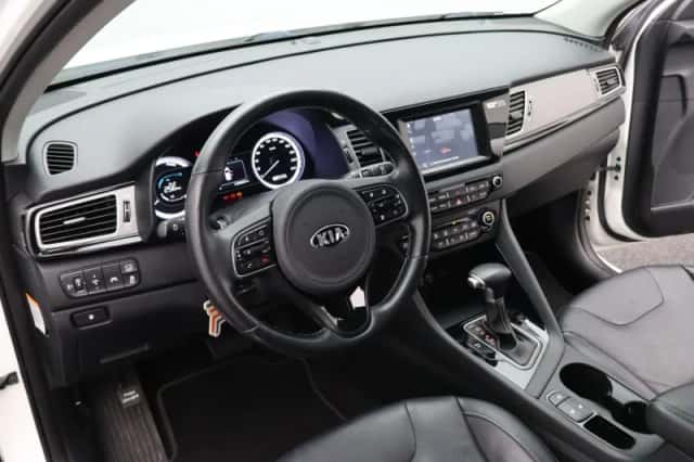 Kia Niro (2018) thumbnail 5
