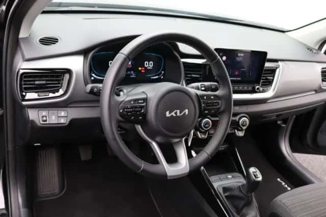 Kia Stonic (2026) thumbnail 5