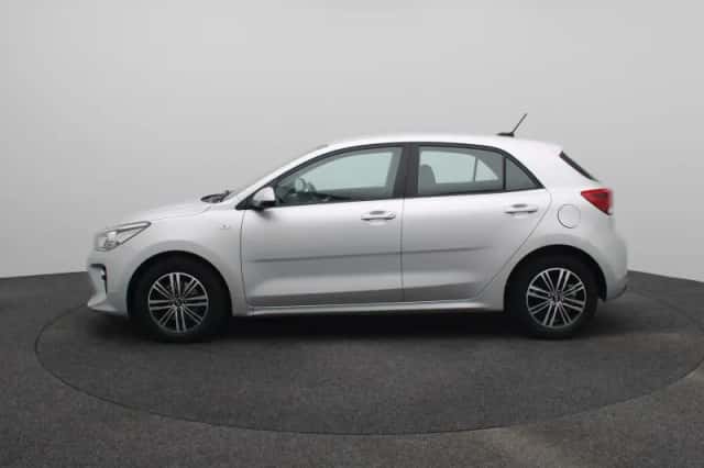 Kia Rio (2017) thumbnail 40