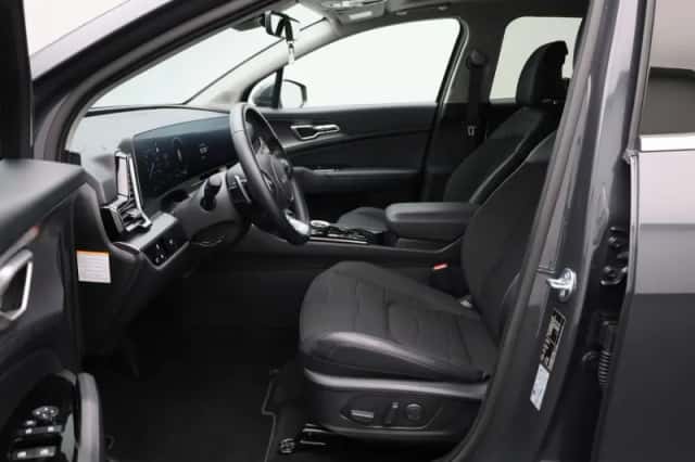 Kia Sportage (2025) thumbnail 3