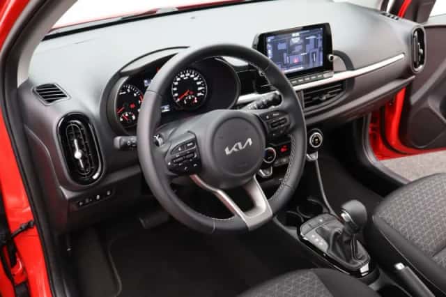 Kia Picanto (2022) thumbnail 5