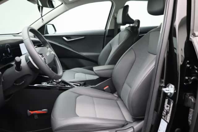 Kia Niro (2025) thumbnail 6
