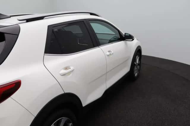 Kia Stonic (2022) thumbnail 33