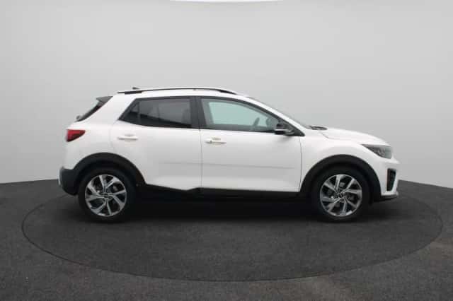 Kia Stonic (2022) thumbnail 41