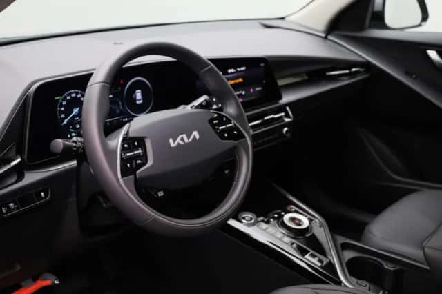 Kia Niro EV (2025) thumbnail 5
