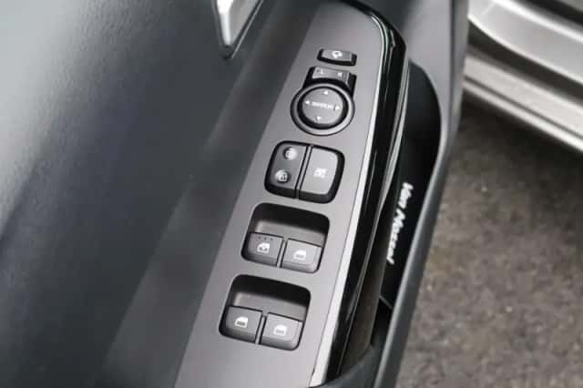 Kia Picanto (2025) thumbnail 23